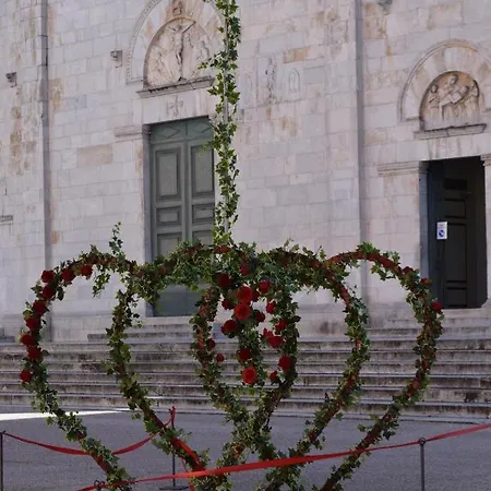 Cb House Gasthuis Pietrasanta